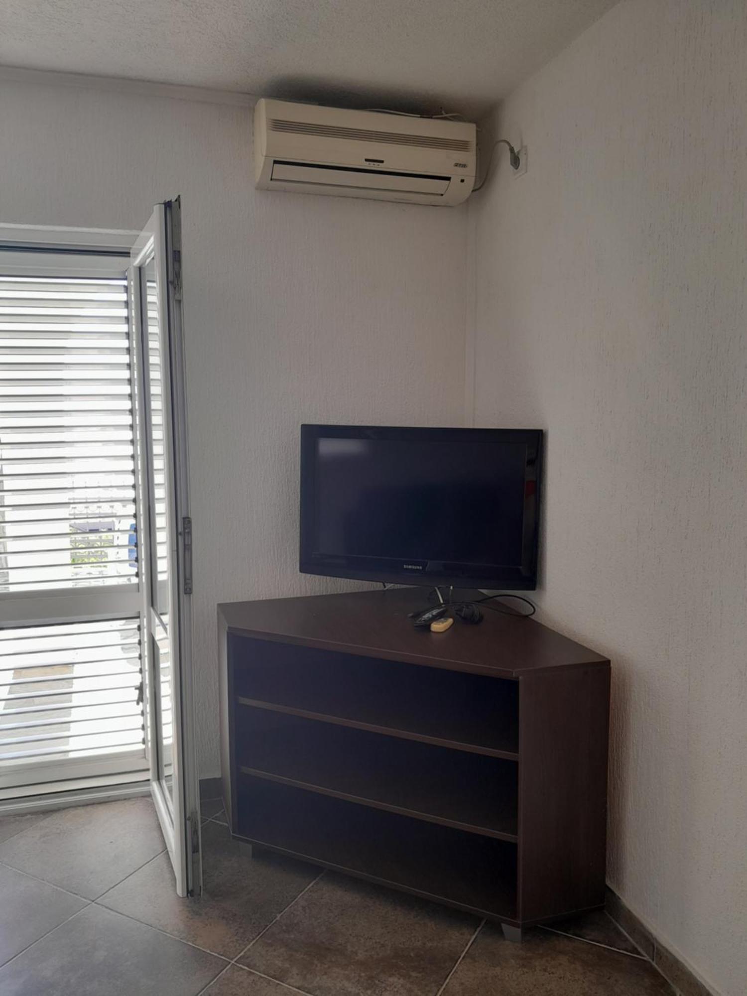 Apartmani Buena Vista 巴尔 外观 照片