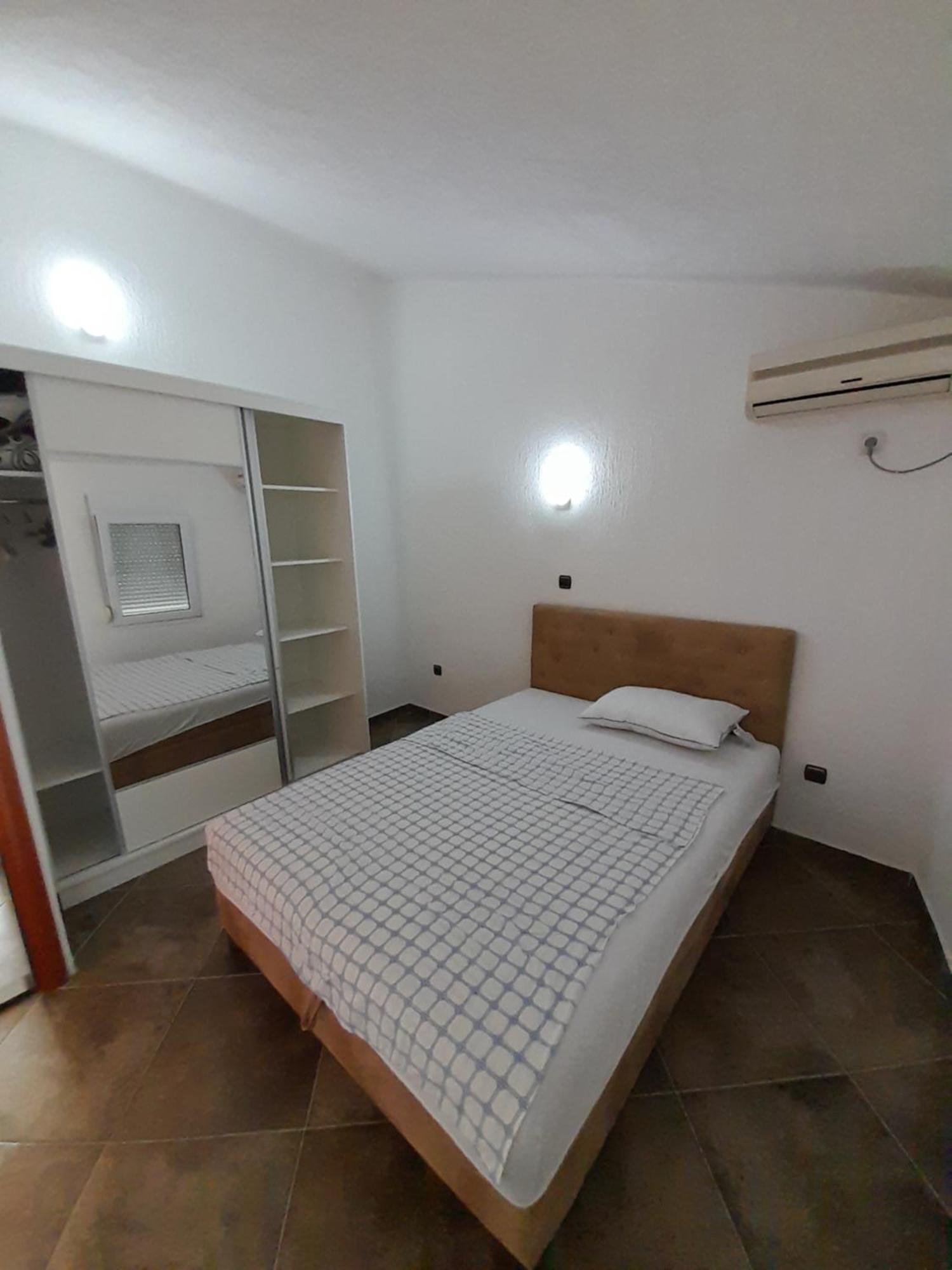 Apartmani Buena Vista 巴尔 外观 照片